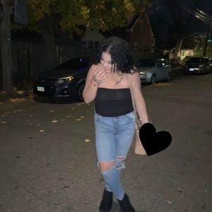 Meet your Posher, Isabella